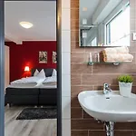 Zum Jaegerhaus Отель Фреден