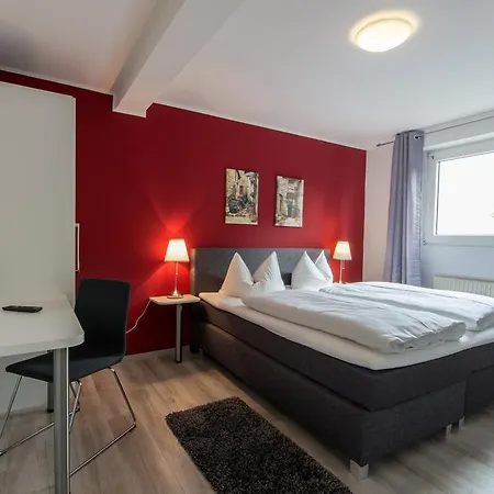 Zum Jaegerhaus 2*